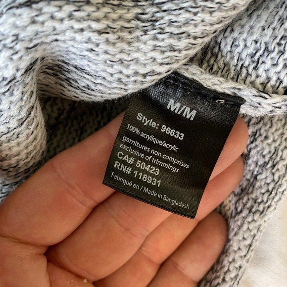 GUILTY Women's Gray/Black Nordic Acrylic Long Sleeve Lightweight Sweater Medium - Picture 8 of 14